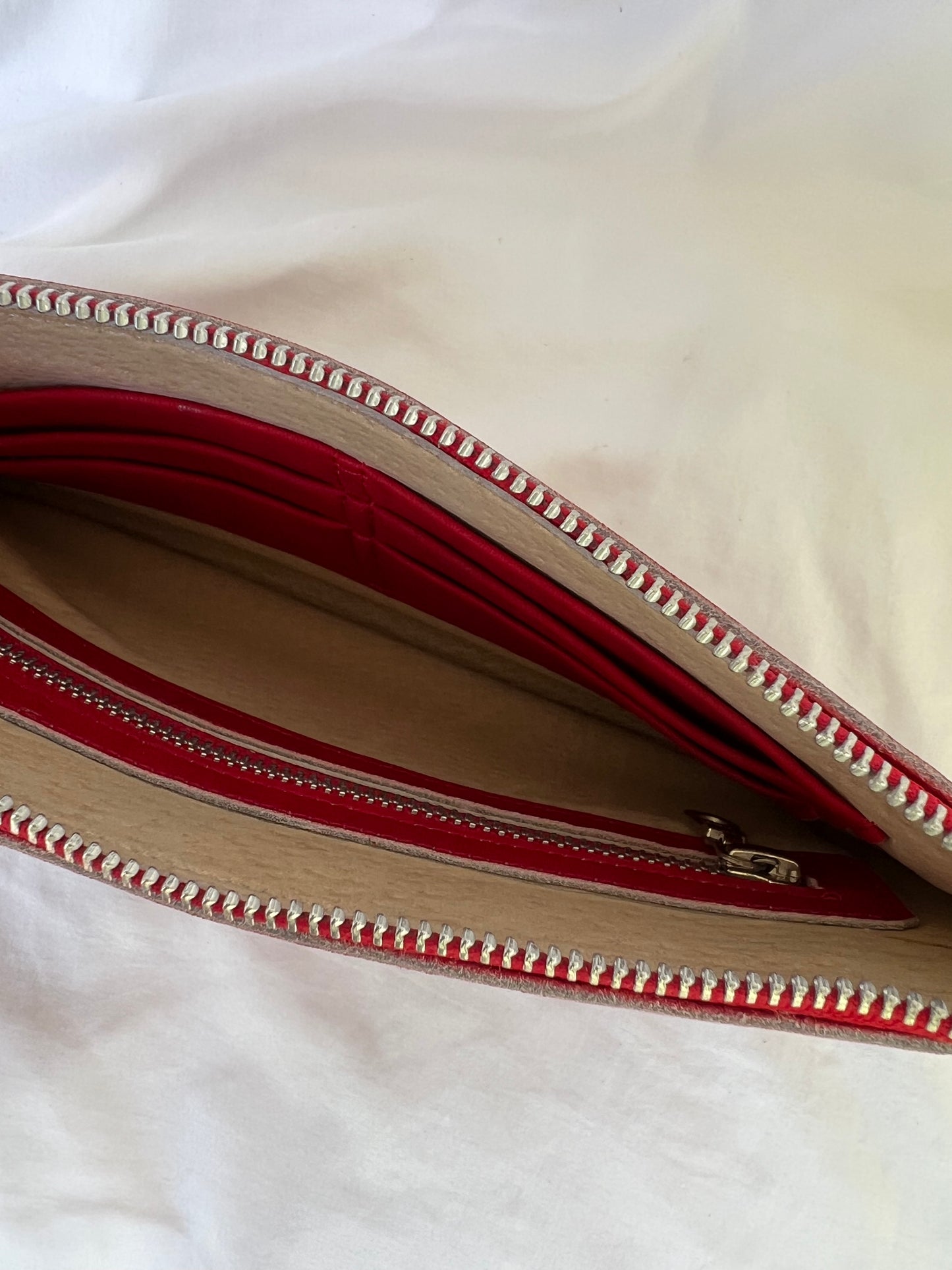 No. 128 Clutch with strap