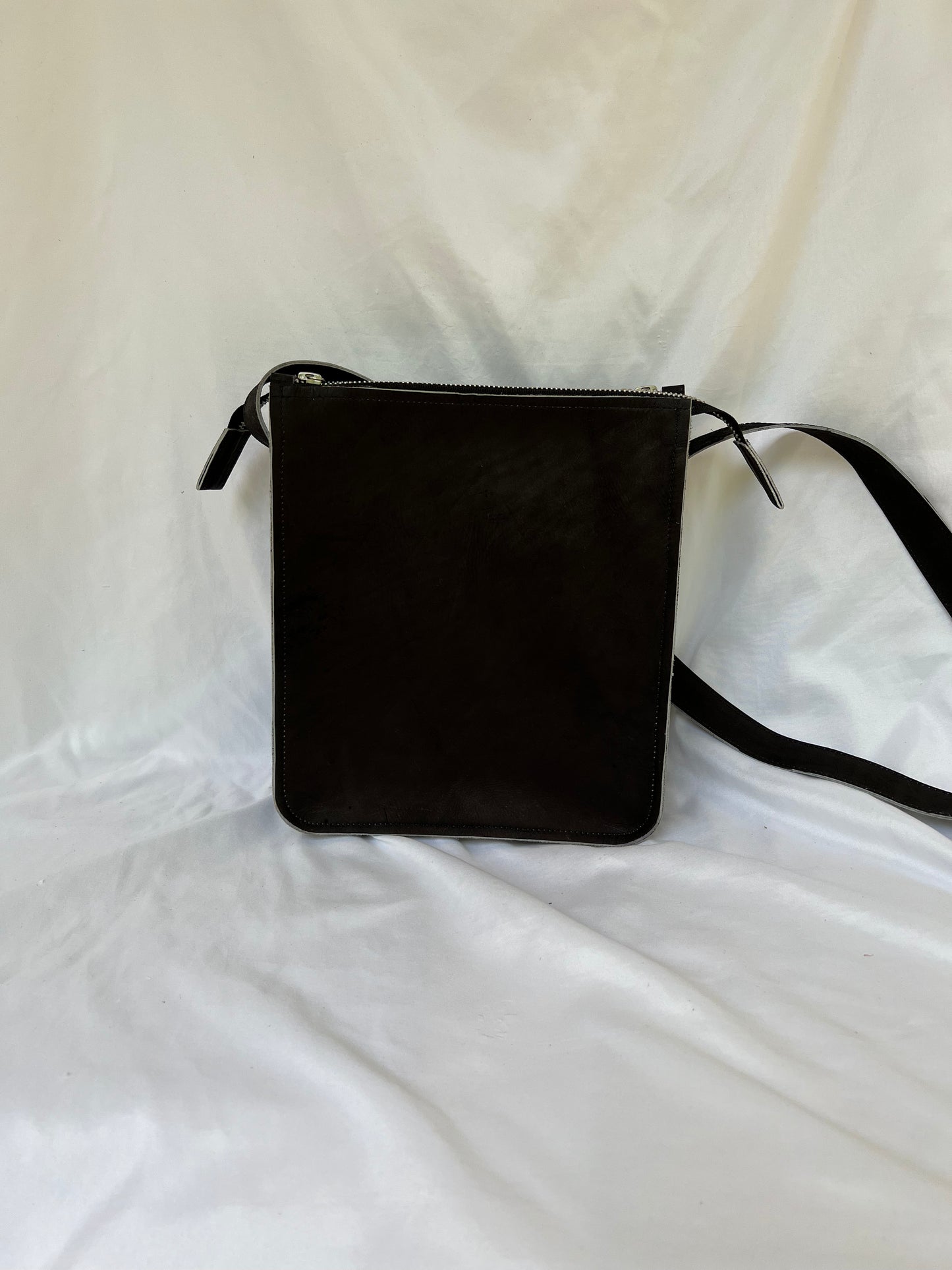 No. 143 Crossbody bag